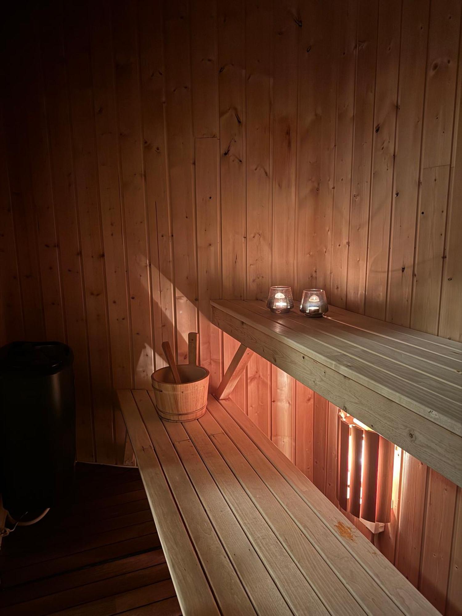 Apartment With Jacuzzi And Seaview Gjesvær Buitenkant foto
