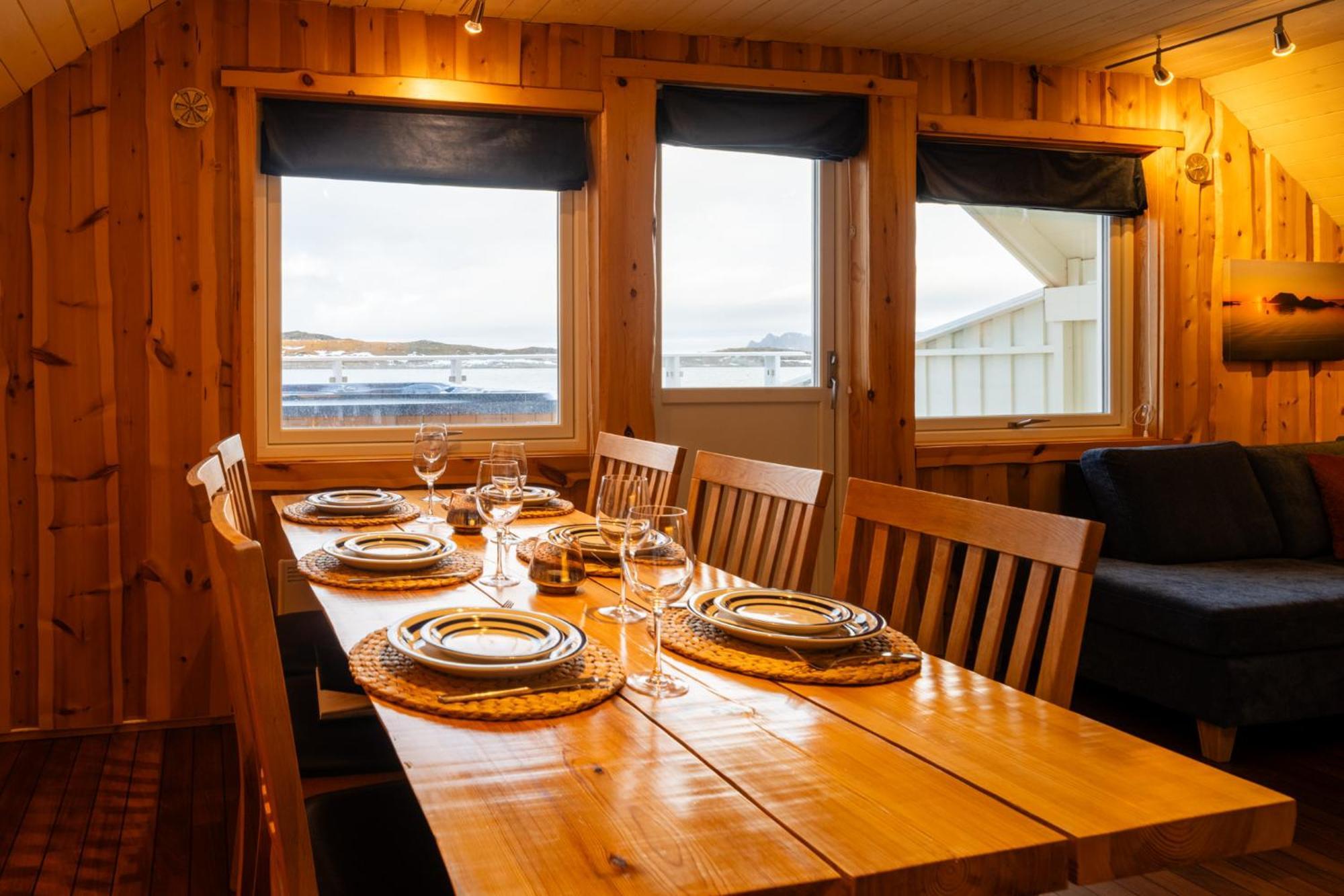 Apartment With Jacuzzi And Seaview Gjesvær Buitenkant foto